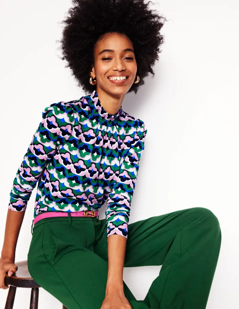 T-shirts & Tops | Oberteile | Boden Bedrucktes Oberteil mit gesmoktem Ausschnitt-Smaragdgrün, Glücksklee Smaragdgrün,Glücksklee