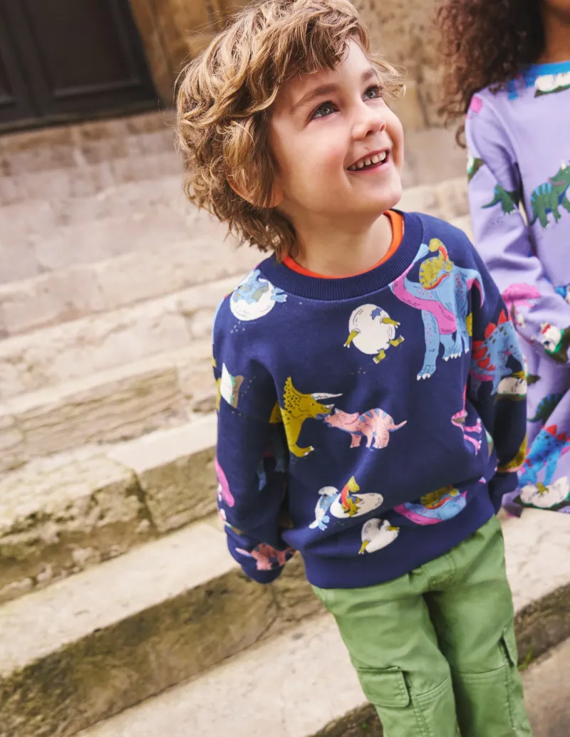 Sweatshirts & Fleeces | Oberteile & T-shirts | Boden Bedrucktes Sweatshirt-Bunt Dino-Familie BuntDino-Familie