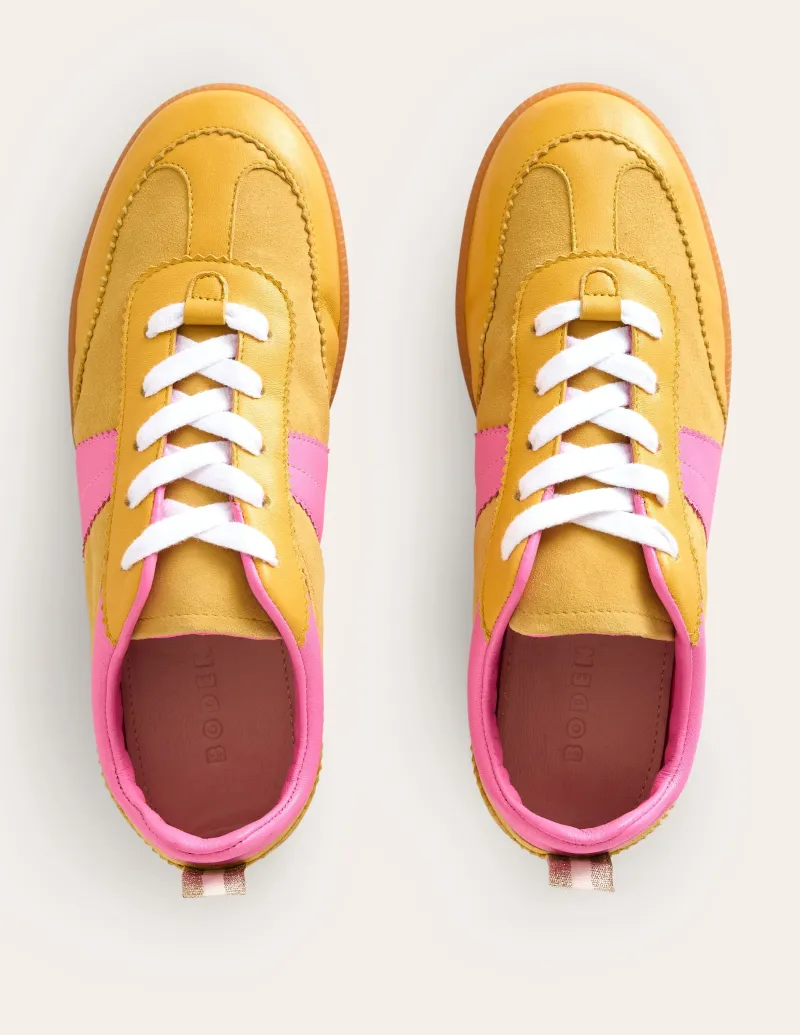 Nachtwäsche & Schlafanzüge | Flache Schuhe | Boden Erin Retro-Tennisschuhe- Gelb/Rosa