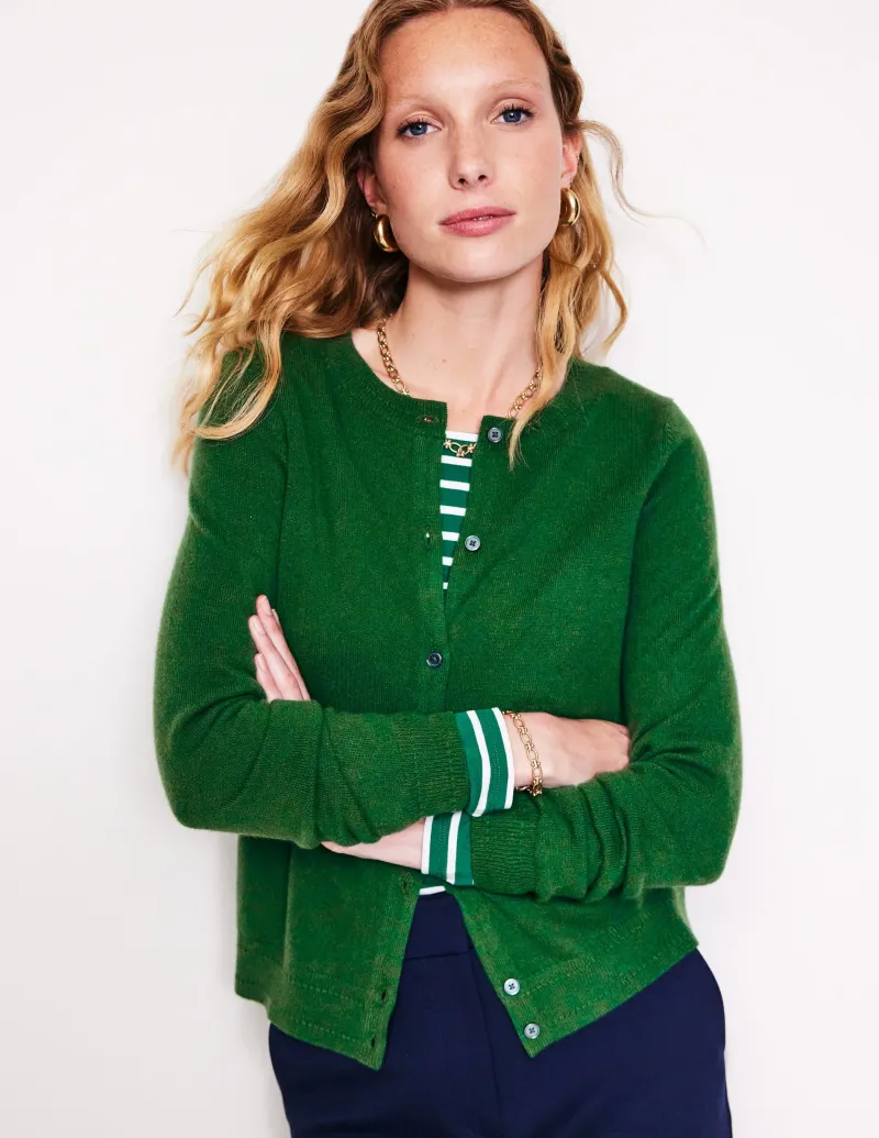 Pullover & Strickjacken | Boden Eva Kaschmir-Strickjacke mit Rundhalsausschnitt- Kieferngrün