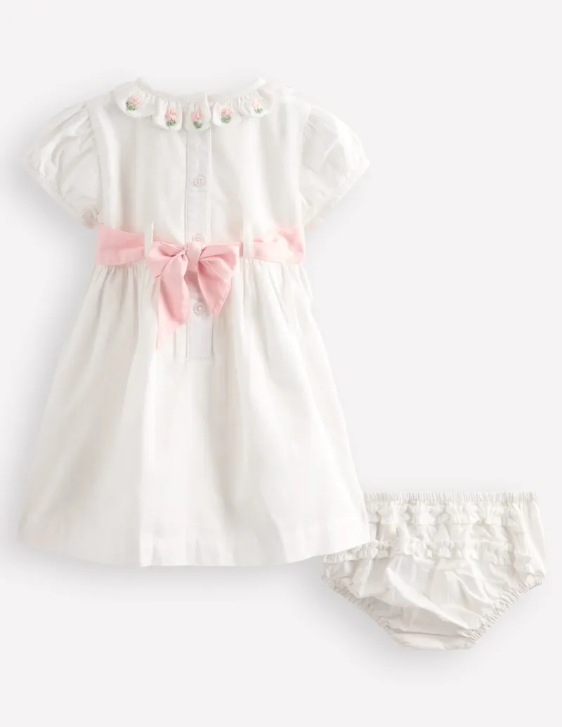 Kleider | Boden Gesmoktes Kleid für besondere Anlässe-Ivory and Navy Spot IvoryandNavySpot