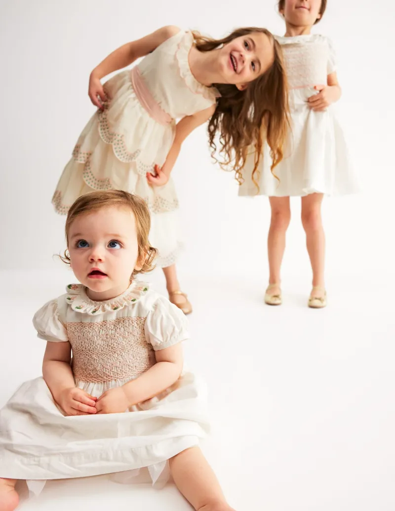 Kleider | Boden Gesmoktes Kleid für besondere Anlässe-Ivory and Navy Spot IvoryandNavySpot