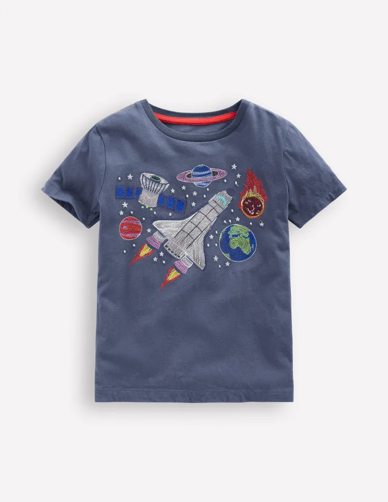 Oberteile & T-shirts | Boden Im Dunkeln leuchtendes T-Shirt mit Superstitch-Roboterblau Weltraum RoboterblauWeltraum