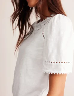 T-shirts & Tops | Oberteile | Boden Mila Oberteil mit Bommeln- Weiß